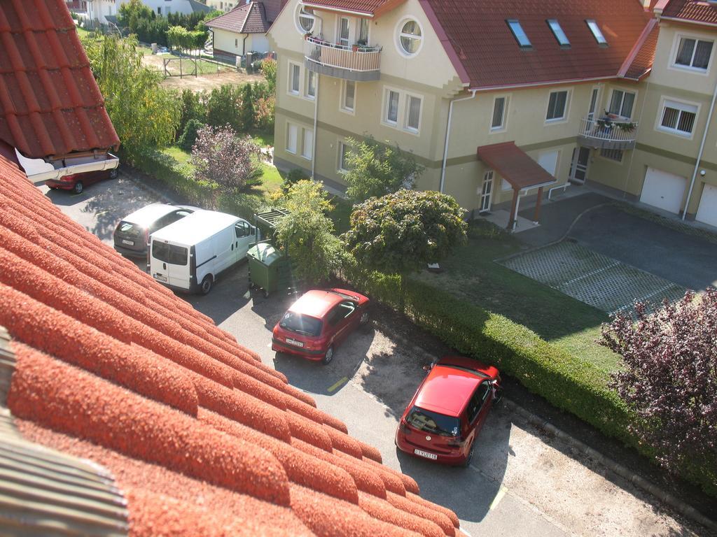 Aaa-Apartment 2 Balatonfured Exterior photo
