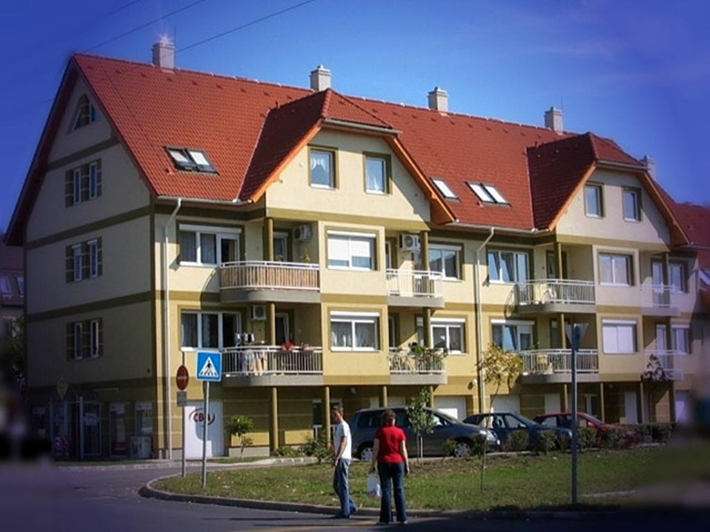 Aaa-Apartment 2 Balatonfured Exterior photo